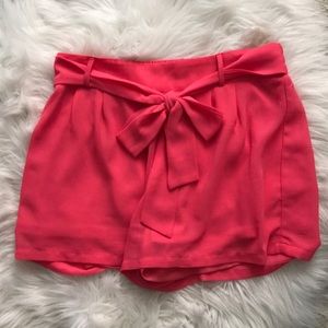Bow Tie Pink Shorts - Boutique